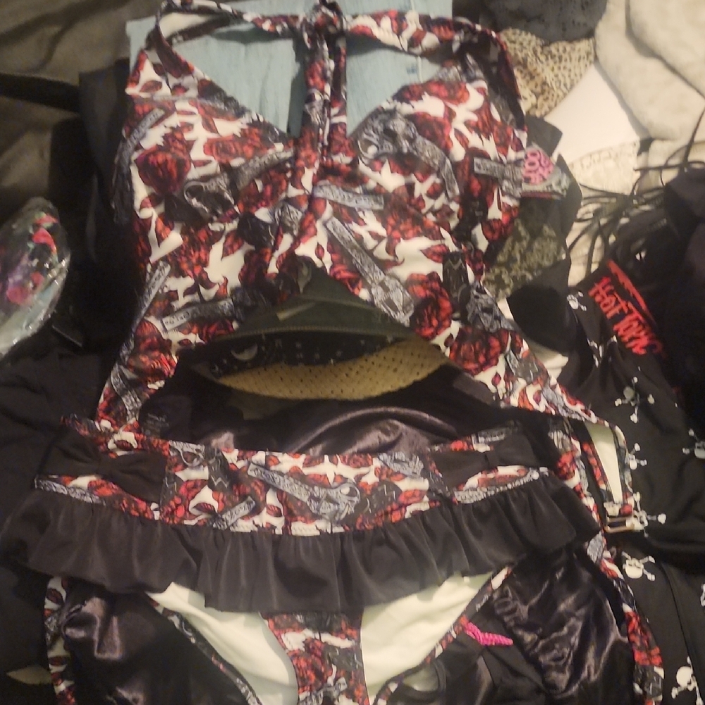 Too Fast Guns And Roses Bikini Set